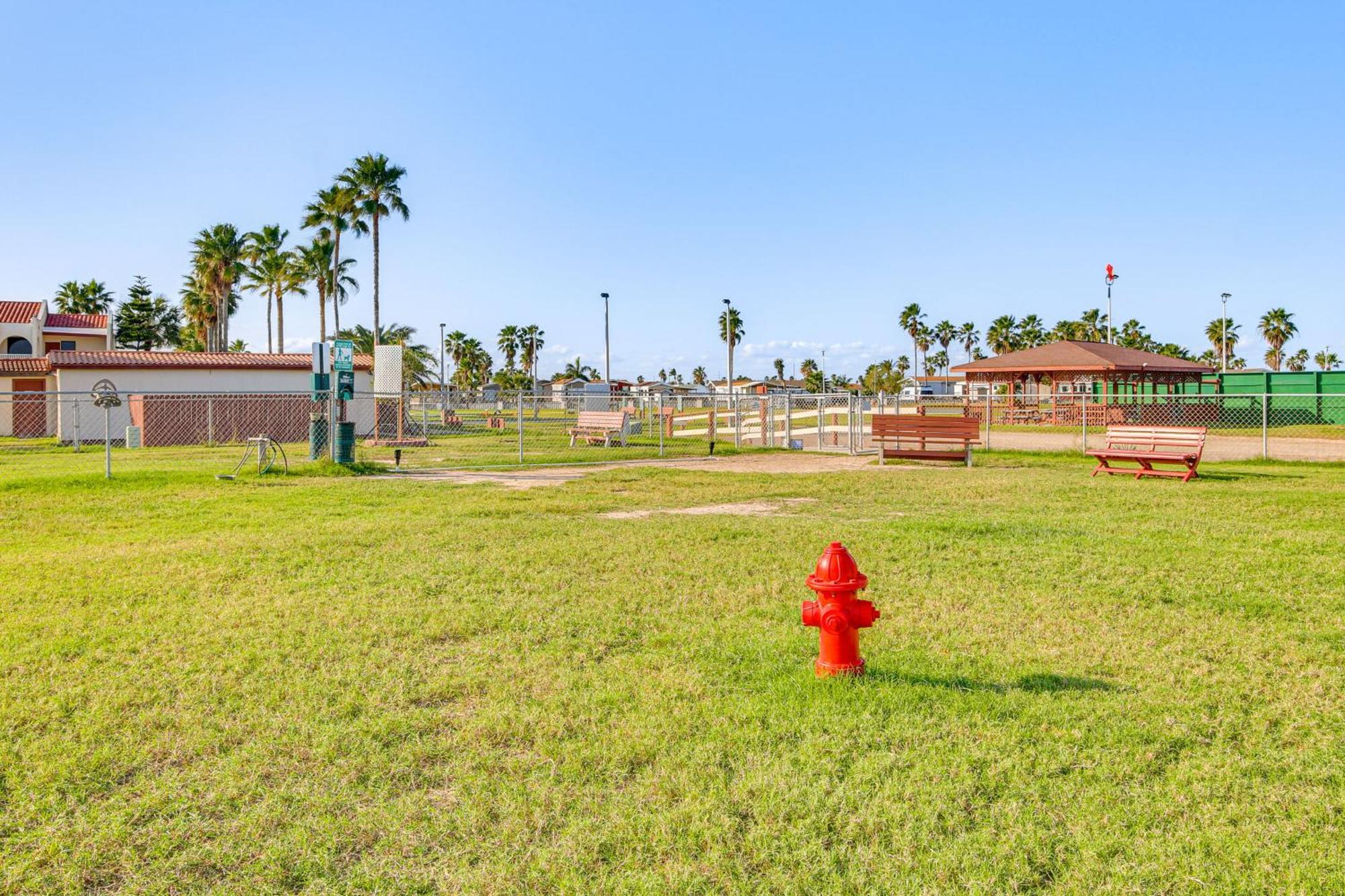 Cozy Waterfront Port Isabel Cottage With Deck! Exterior foto